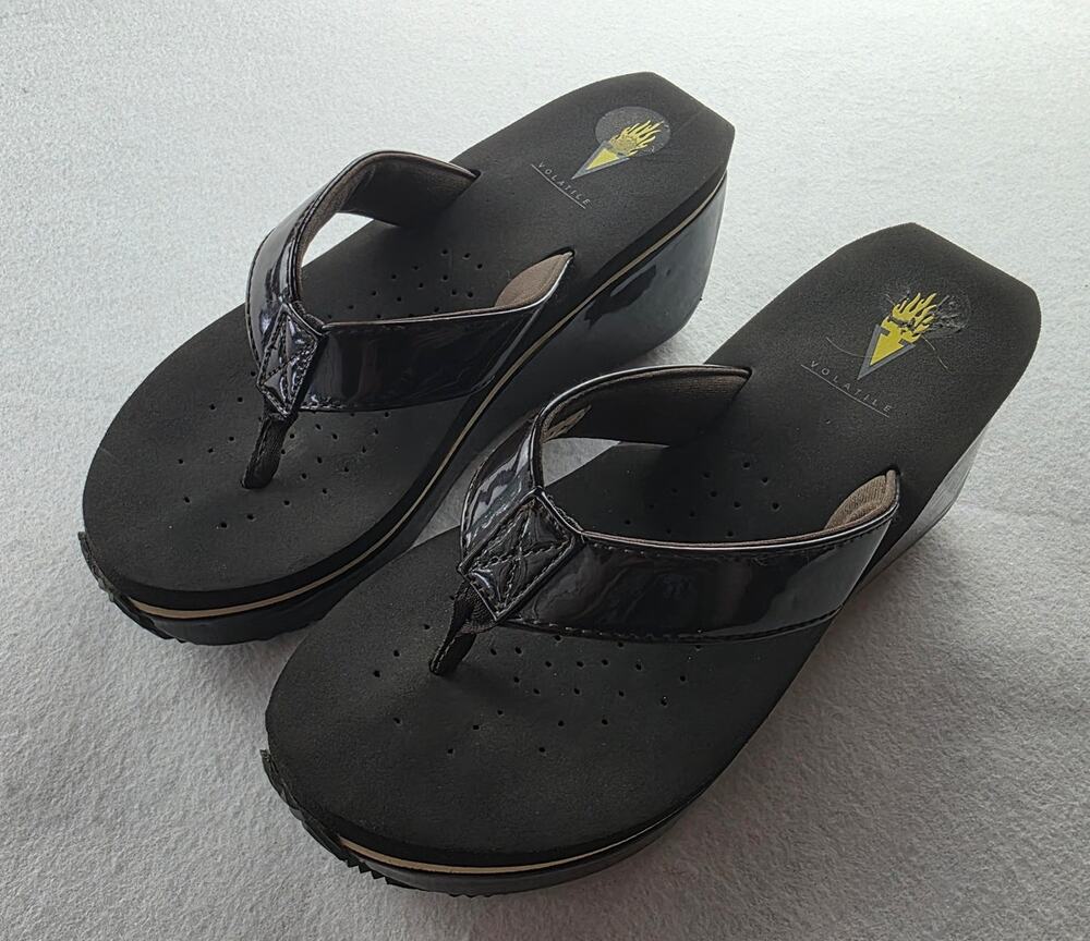 Volatile Platform 2" Thong Sandal Y2K Size 8